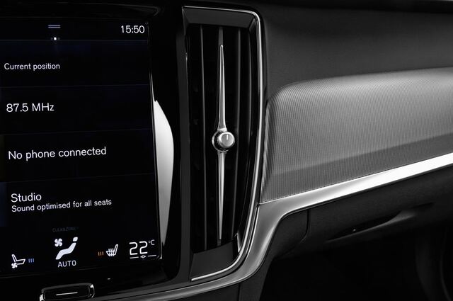 Volvo V90 (Baujahr 2017) Cross Country Pro 5 Türen Lüftung