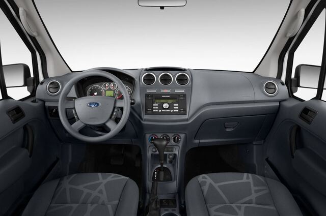 Ford Transit Connect Van (Baujahr 2013) Trend 5 Türen Cockpit und Innenraum
