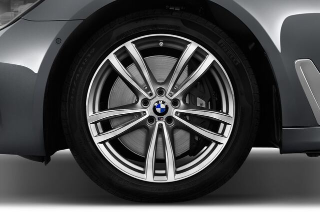 BMW 7 Series (Baujahr 2016) - 4 Türen Reifen und Felge