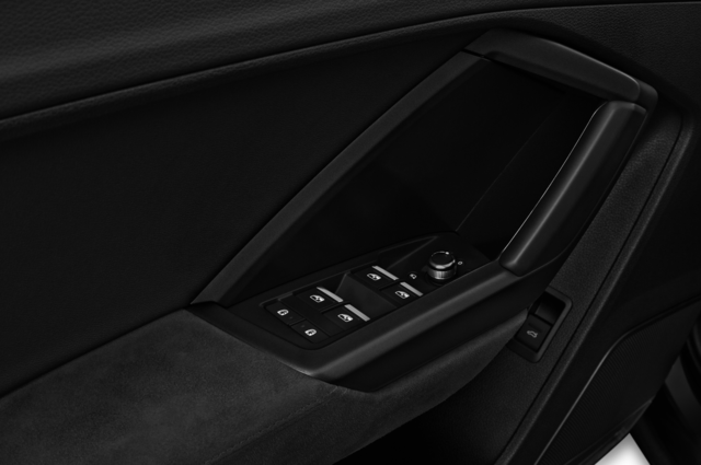 Audi Q3 Sportback (Baujahr 2023) S Line 5 Türen Bedienungselemente Tür