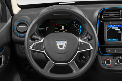 Dacia Spring (Baujahr 2021) Comfort 5 Türen Lenkrad