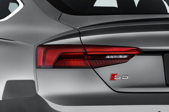 Audi S5 Sportback (Baujahr 2018) - 5 Türen Rücklicht