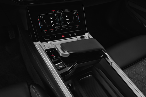 Audi e-tron Sportback (Baujahr 2020) S Line 5 Türen Schalthebel
