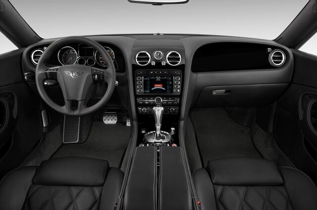 Bentley Continental GT (Baujahr 2010) - 2 Türen Cockpit und Innenraum