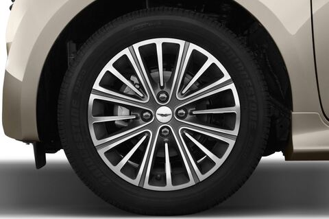 Aston Martin Cygnet (Baujahr 2011) - 3 Türen Reifen und Felge