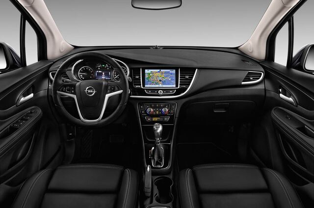Opel Mokka X (Baujahr 2017) Innovation 5 Türen Cockpit und Innenraum