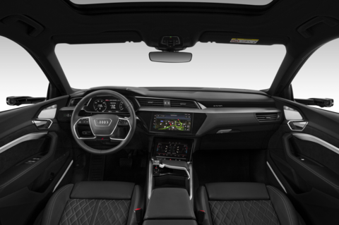 Audi e-tron Sportback (Baujahr 2020) S Line 5 Türen Cockpit und Innenraum