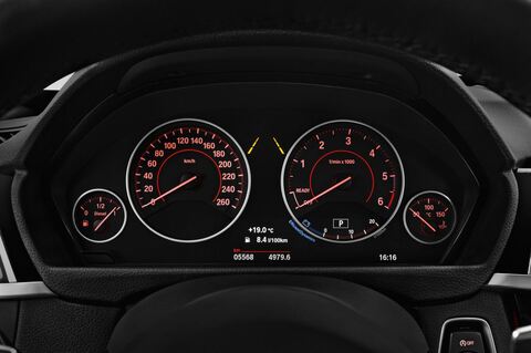 BMW 3 Series Gran Turismo (Baujahr 2017) M Sport 5 Türen Tacho und Fahrerinstrumente