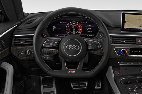 Audi S5 Sportback (Baujahr 2018) - 5 Türen Lenkrad