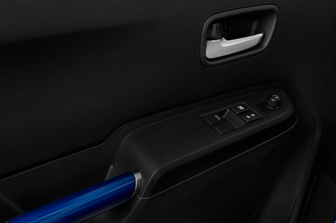 Suzuki Ignis (Baujahr 2020) Comfort 5 Türen Bedienungselemente Tür