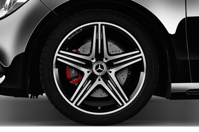 Mercedes CLA Shooting Brake (Baujahr 2018) Sport 5 Türen Reifen und Felge