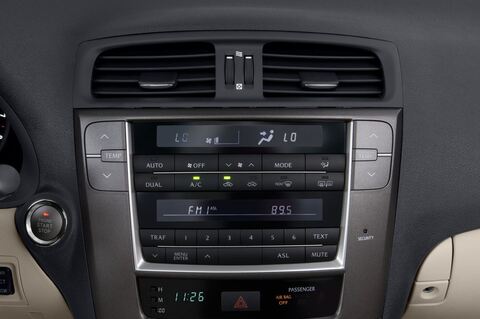 Lexus IS (Baujahr 2010) IS 250C 2 Türen Temperatur und Klimaanlage