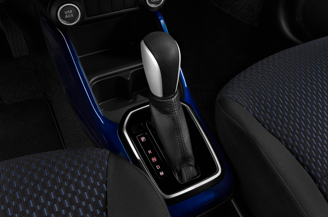 Suzuki Ignis (Baujahr 2020) Comfort 5 Türen Schalthebel
