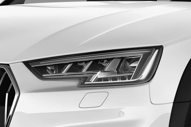 Audi A4 Allroad (Baujahr 2017) - 5 Türen Scheinwerfer