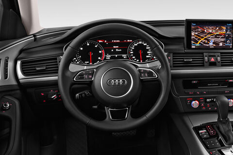 Audi A6 Avant (Baujahr 2018) - 5 Türen Lenkrad