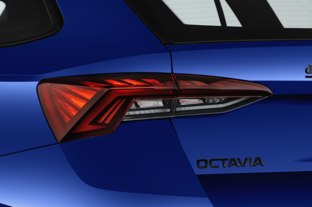 Skoda Octavia Combi (Baujahr 2020) RS 5 Türen Rücklicht