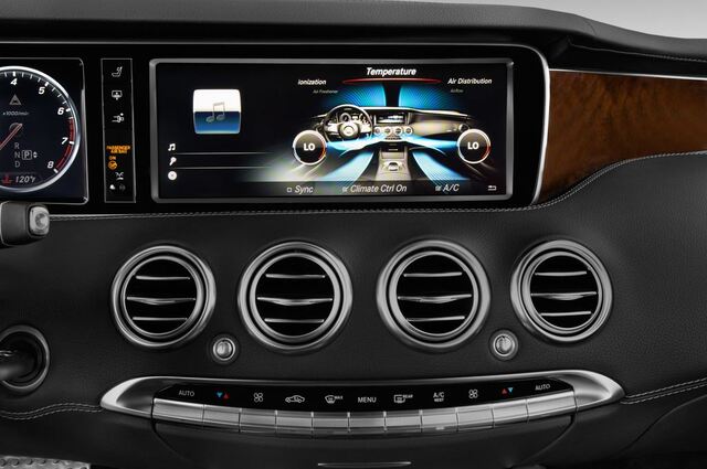 Mercedes S-Class (Baujahr 2015) S 500 4Matic Coup 2 Türen Temperatur und Klimaanlage