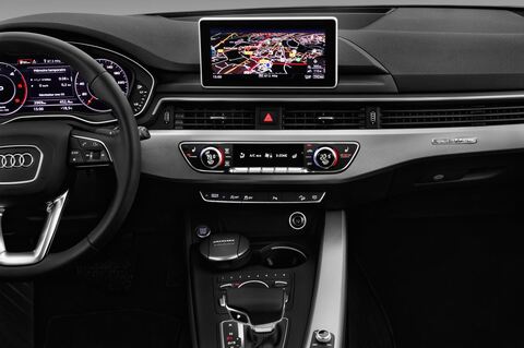 Audi A4 Allroad (Baujahr 2017) - 5 Türen Mittelkonsole