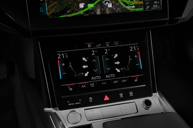 Audi e-tron Sportback (Baujahr 2020) S Line 5 Türen Temperatur und Klimaanlage