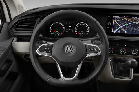 Volkswagen Transporer (Baujahr 2020) - 4 Türen Lenkrad