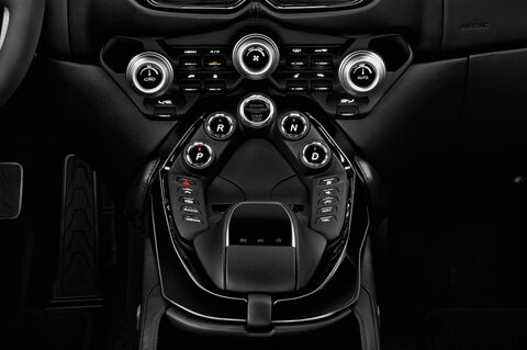 Aston Martin Vantage (Baujahr 2019) - 2 Türen Schalthebel