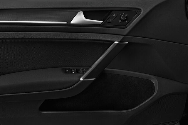 Volkswagen Golf GTI Performance (Baujahr 2018) - 5 Türen Bedienungselemente Tür