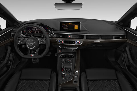Audi S5 (Baujahr 2018) - 2 Türen Cockpit und Innenraum