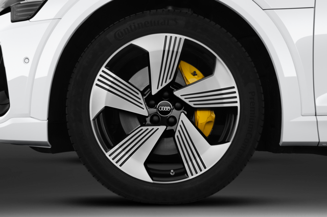 Audi e-tron Sportback (Baujahr 2020) S Line 5 Türen Reifen und Felge