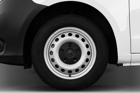 Mercedes Vito (Baujahr 2019) Select 4 Türen Reifen und Felge