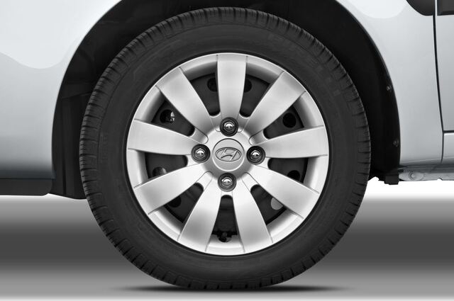 Hyundai Matrix (Baujahr 2009) - 5 Türen Reifen und Felge