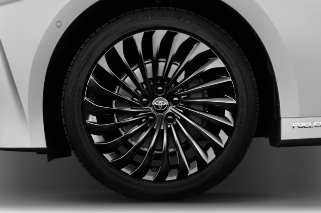 Toyota Mirai (Baujahr 2021) Advanced 4 Türen Reifen und Felge