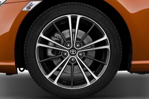 Toyota GT86 (Baujahr 2012) - 2 Türen Reifen und Felge