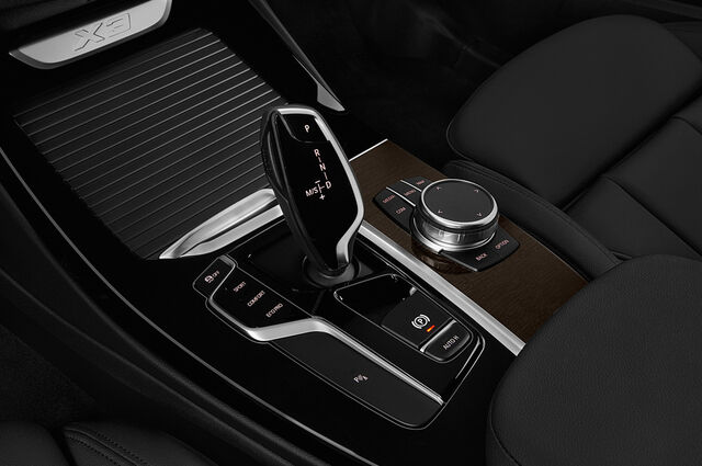 BMW X3 (Baujahr 2019) xLine 5 Türen Schalthebel