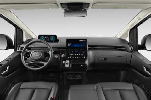 Hyundai Staria (Baujahr 2023) Signature 5 Türen Cockpit und Innenraum