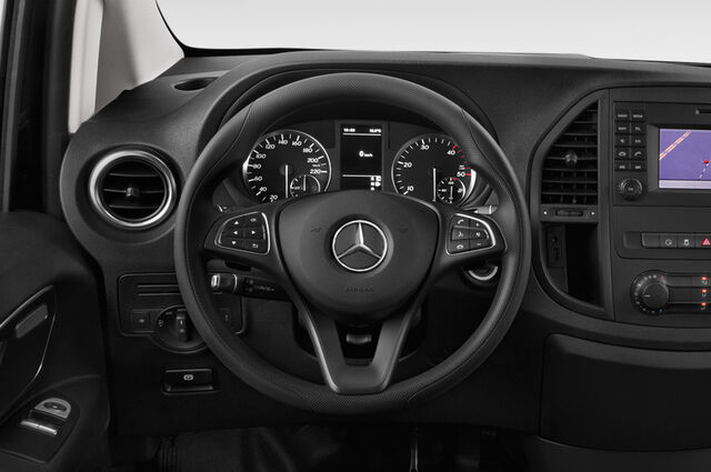 Mercedes Vito Mixto (Baujahr 2018) - 4 Türen Lenkrad
