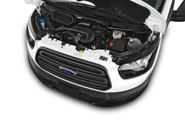Ford Transit (Baujahr 2015) Basis L2H2 4 Türen Motor
