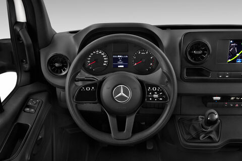 Mercedes Sprinter Box Van (Baujahr 2019) - 2 Türen Lenkrad