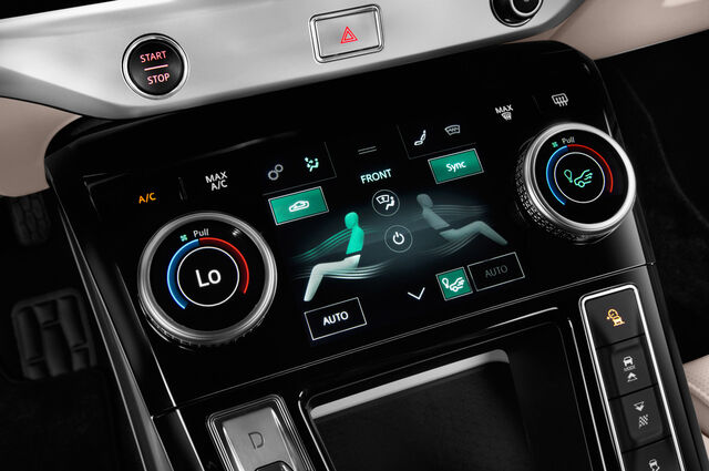 Jaguar I Pace (Baujahr 2019) HSE 5 Türen Temperatur und Klimaanlage
