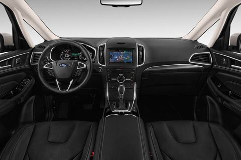 Ford S-Max (Baujahr 2016) Titanium 5 Türen Cockpit und Innenraum