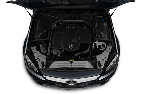 Mercedes C Class T-Modell (Baujahr 2019) Avantgarde 5 Türen Motor