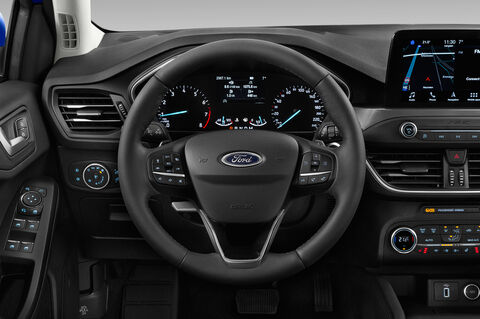 Ford Focus Turnier (Baujahr 2018) Titanium 5 Türen Lenkrad