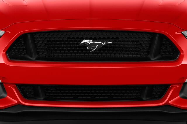 Ford Mustang (Baujahr 2016) GT 2 Türen Kühlergrill und Scheinwerfer