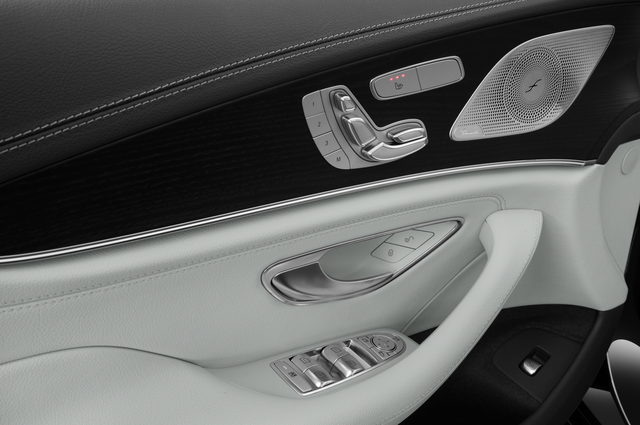 Mercedes CLS Coupe (Baujahr 2022) - 4 Türen Bedienungselemente Tür
