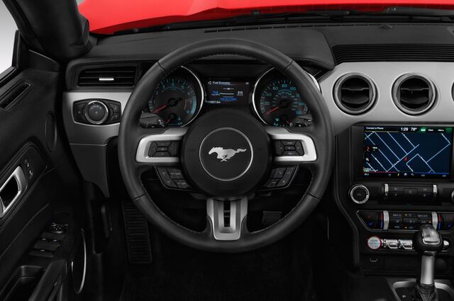Ford Mustang (Baujahr 2016) GT 2 Türen Lenkrad