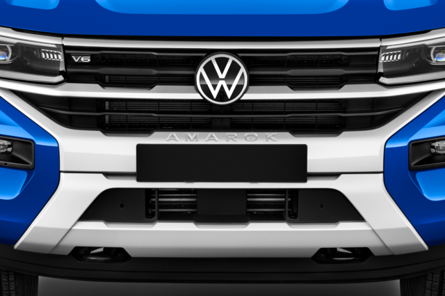 Volkswagen Amarok (Baujahr 2023) Aventura 4 Türen Kühlergrill und Scheinwerfer