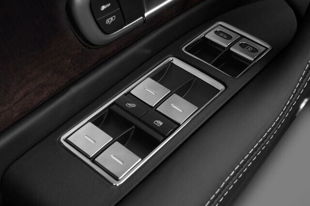 Bentley Continental GT (Baujahr 2010) Speed 2 Türen Bedienungselemente Tür