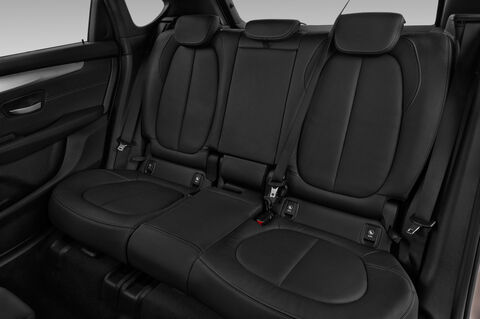 BMW 2 Series Active Tourer (Baujahr 2018) Luxury 5 Türen Rücksitze