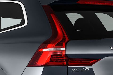 Volvo XC60 (Baujahr 2018) Inscription 5 Türen Rücklicht