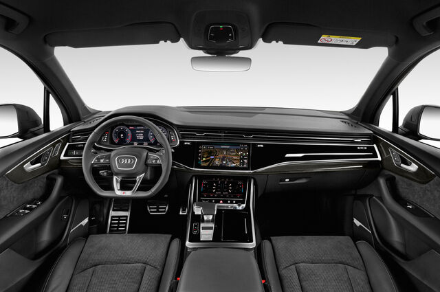 Audi Q7 (Baujahr 2020) S Line 5 Türen Cockpit und Innenraum
