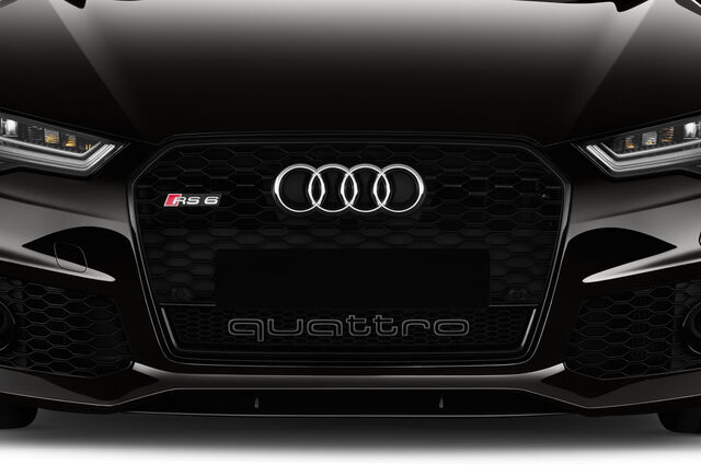 Audi RS 6 Avant (Baujahr 2019) - 5 Türen Kühlergrill und Scheinwerfer